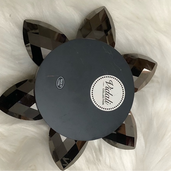 Black Glass Lotus Candle Holder - Picture 3 of 3